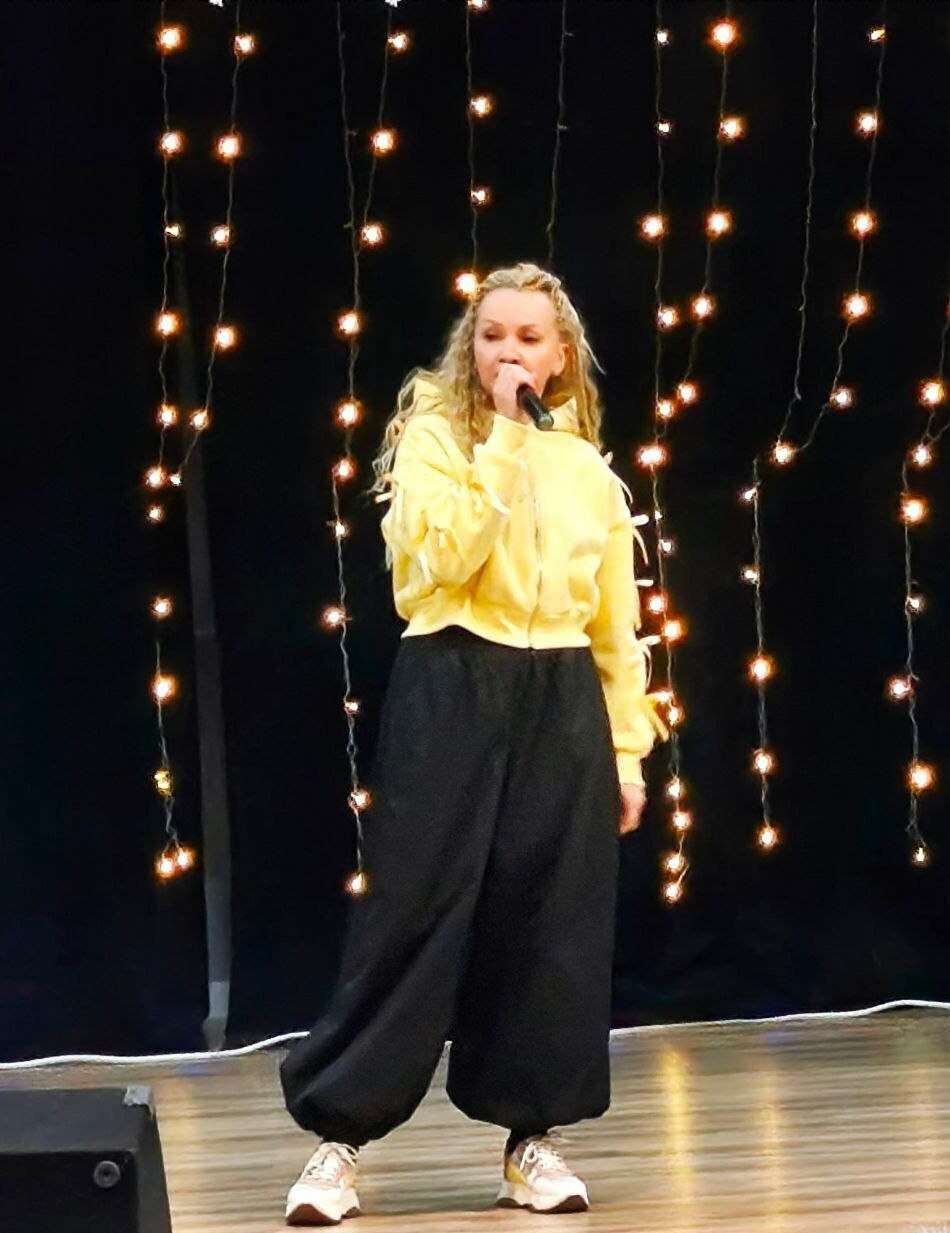 РодНика на сцене международного фестиваля-конкурса "Новогодний калейдоскоп"