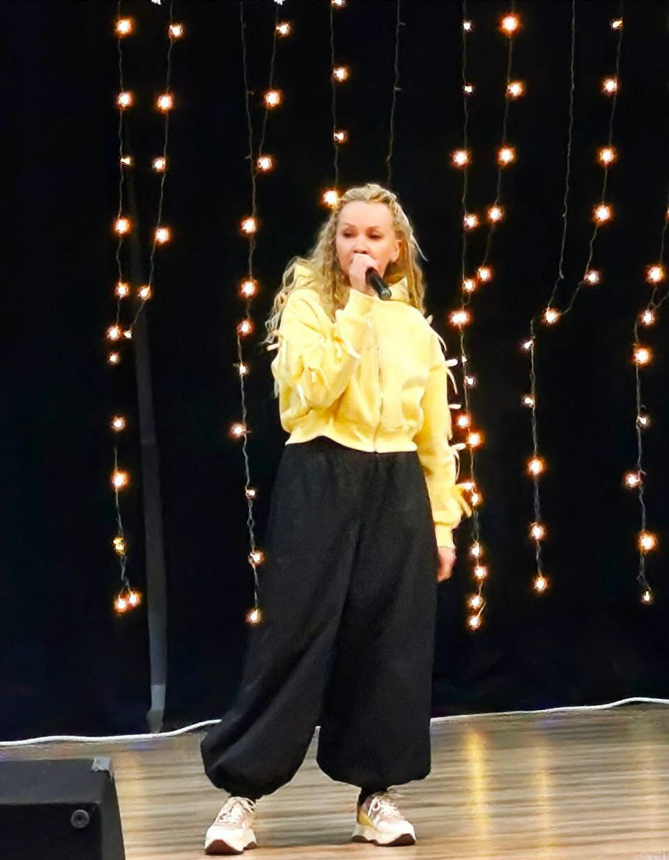 РодНика на сцене международного фестиваля-конкурса "Новогодний калейдоскоп"